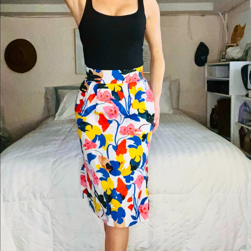 J CREW floral midi skirt with pockets! Size 00